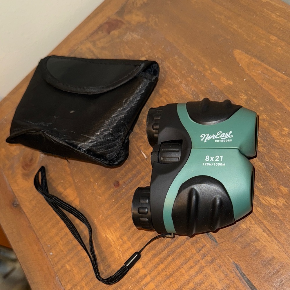 NorEast Binoculars with Case